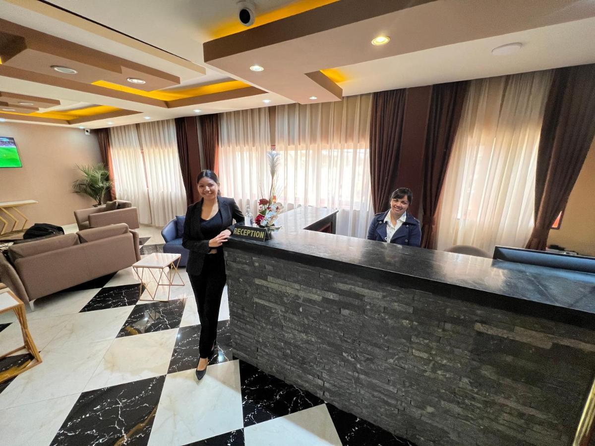 Atmosphere Hotel & Spa อันตานานารีโว ภายนอก รูปภาพ