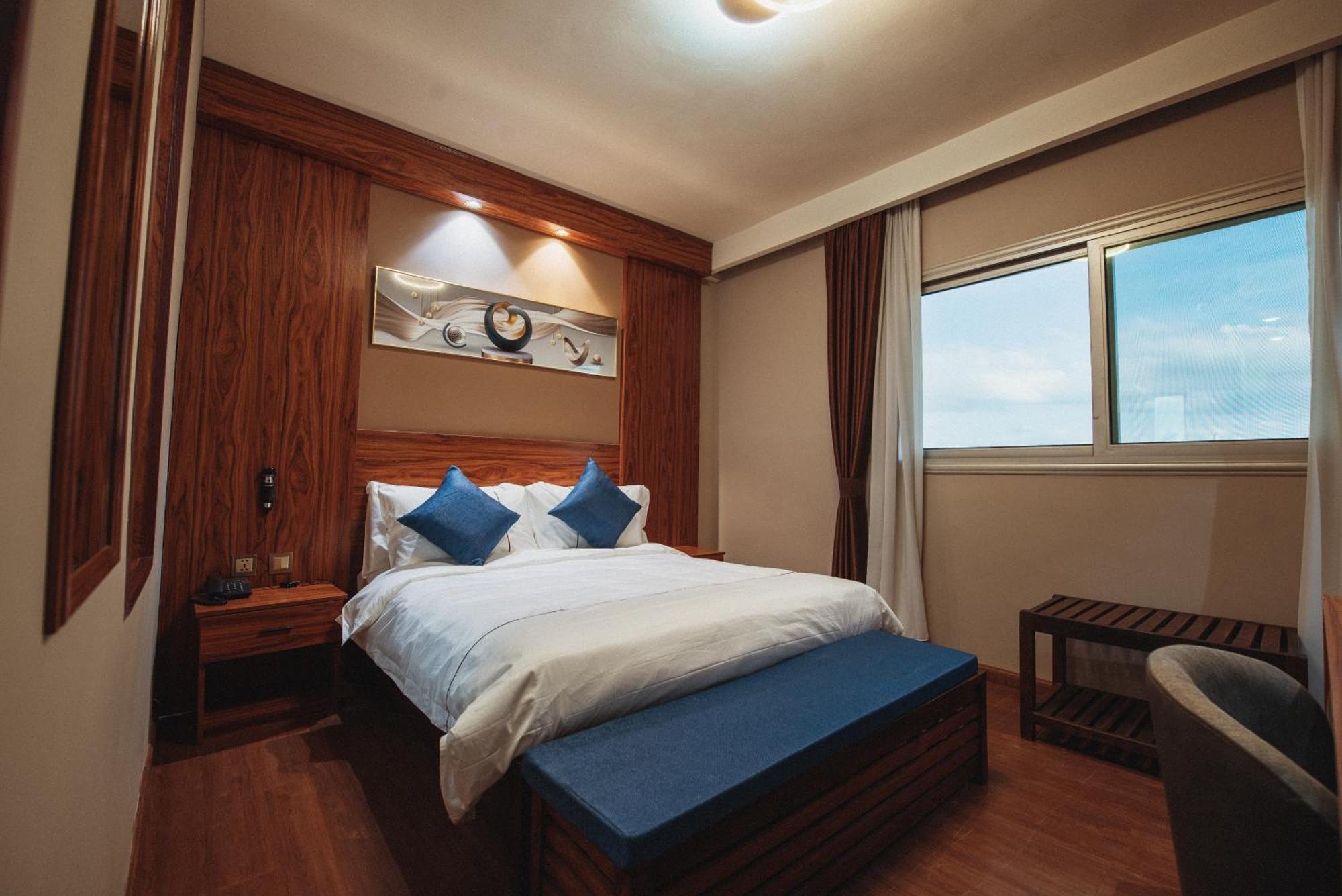 Atmosphere Hotel & Spa อันตานานารีโว ภายนอก รูปภาพ